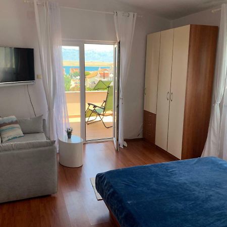 Appartement Danijel à Vir Extérieur photo
