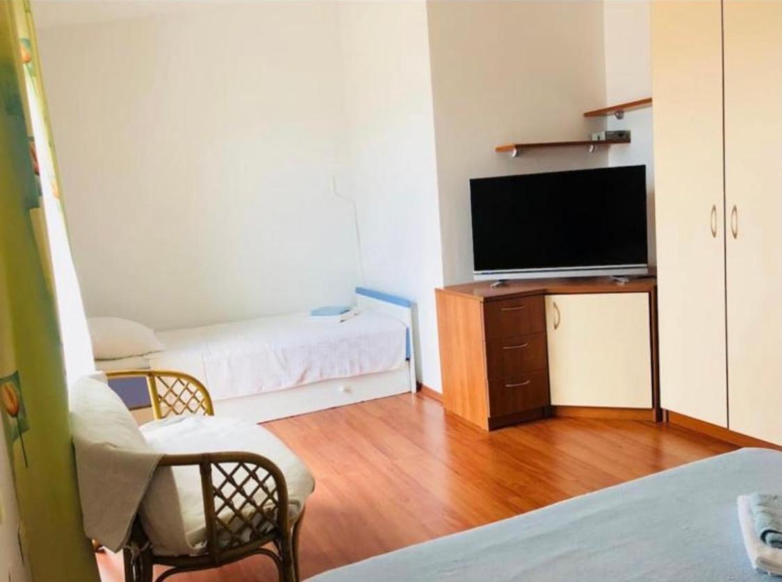 Appartement Danijel à Vir Extérieur photo