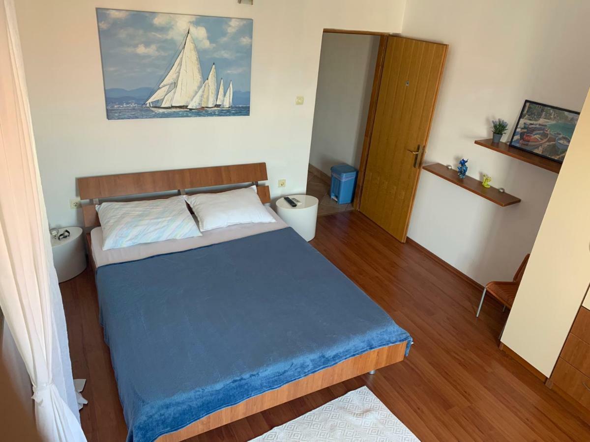 Appartement Danijel à Vir Extérieur photo